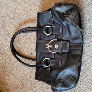 AUTHENTIC COACH Black leather hand bag